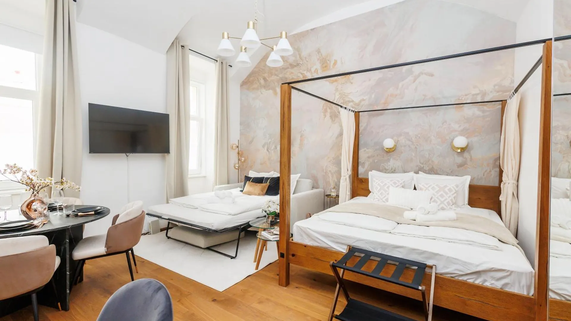 Roman Style Apartment Near City Centre Wien