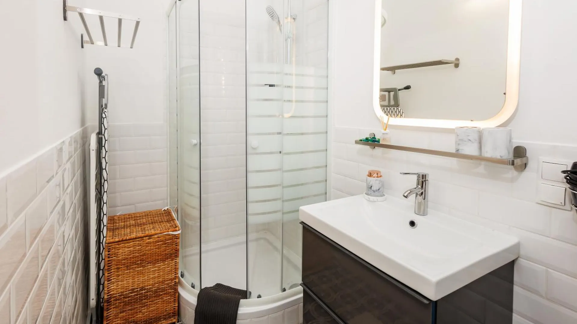 Roman Style Apartment Near City Centre Wenen Oostenrijk